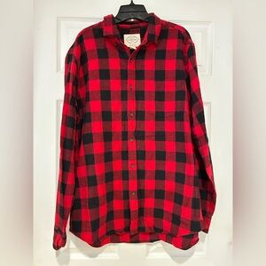 ⭐️3/$15⭐️St. John's Bay Red and Black Checkered Men's Shirt
